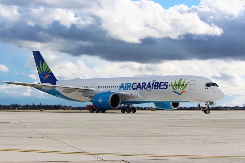 découvrez l'airbus a350-1000 d'air caraïbes, alliant confort et innovation. profitez d'une expérience de voyage inégalée vers les caraïbes avec des cabines spacieuses et des services exceptionnels. embarquez pour une aventure inoubliable !