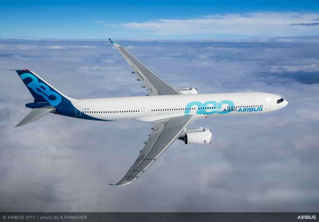 découvrez l'entrée en service commercial de l'airbus a330-900 en malaisie, un avion moderne offrant confort et efficacité. explorez les avantages de cette nouvelle flotte pour le transport aérien dans la région.