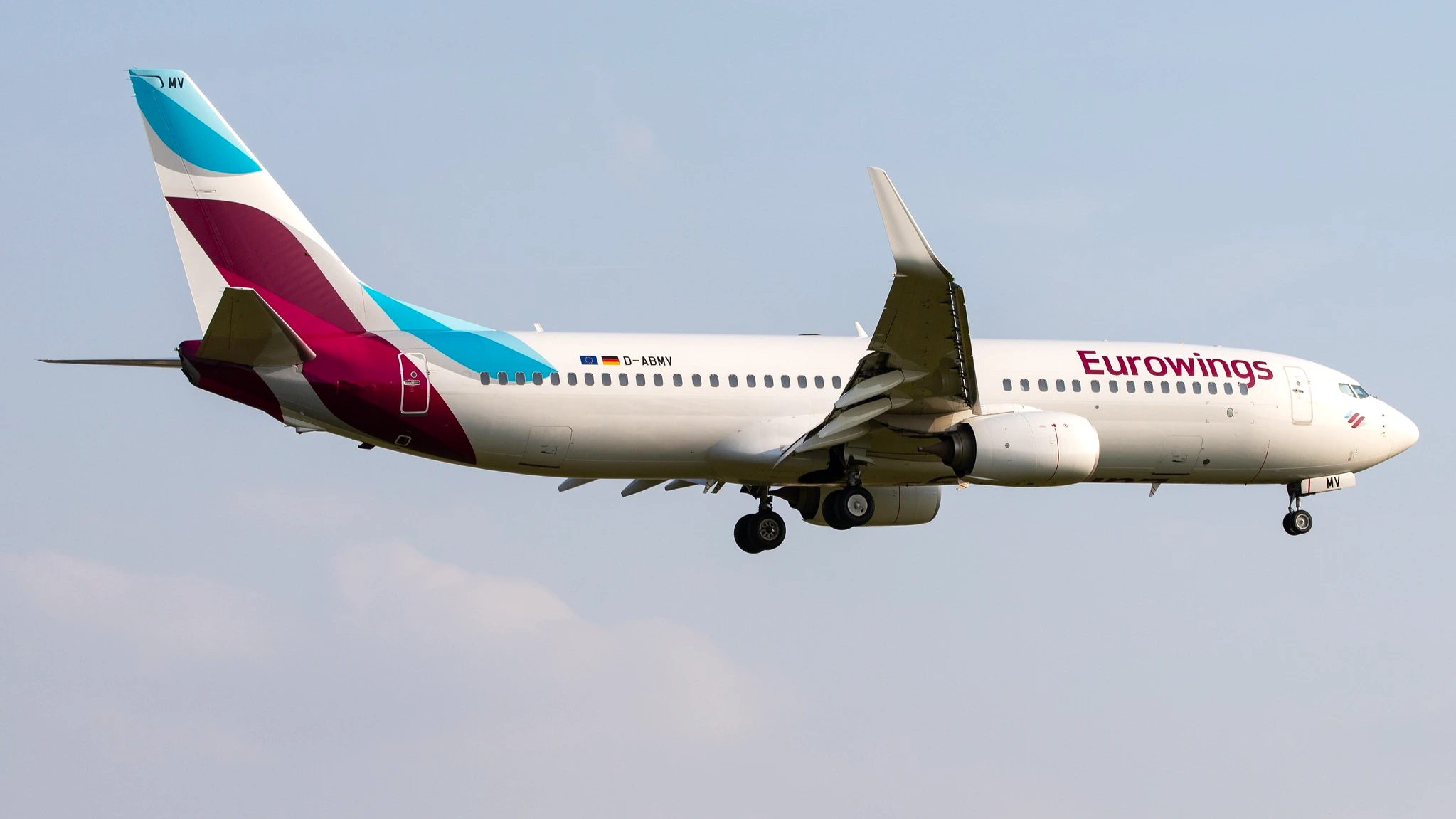 découvrez comment eurowings modernise sa flotte en remplaçant ses airbus par des boeing 737 max, offrant ainsi une expérience de vol améliorée avec des performances optimisées et un confort accru pour les passagers.